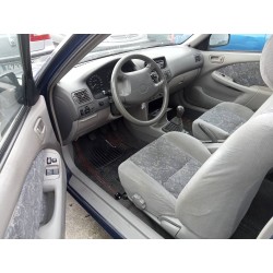 toyota corolla (e11) del año 1998