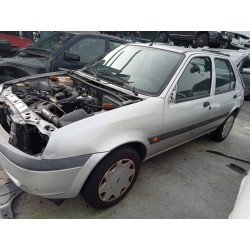 ford fiesta (cbk) del año 2002
