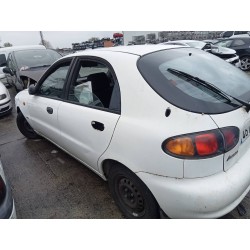 daewoo lanos del año 2001