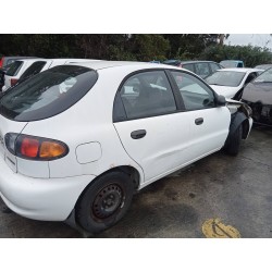 daewoo lanos del año 2001