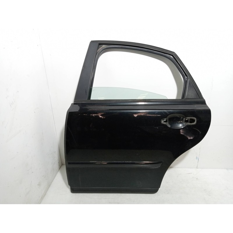Recambio de puerta trasera izquierda para volvo s40 berlina 1.6 diesel cat referencia OEM IAM Recambio de puerta trasera izquierda para volvo s40 berlina 1.6 diesel cat referencia OEM IAM