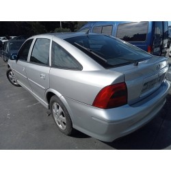opel vectra b berlina del año 2001
