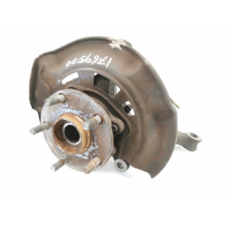 Recambio de mangueta delantera derecha para toyota verso active referencia OEM IAM Recambio de mangueta delantera derecha para toyota verso active referencia OEM IAM