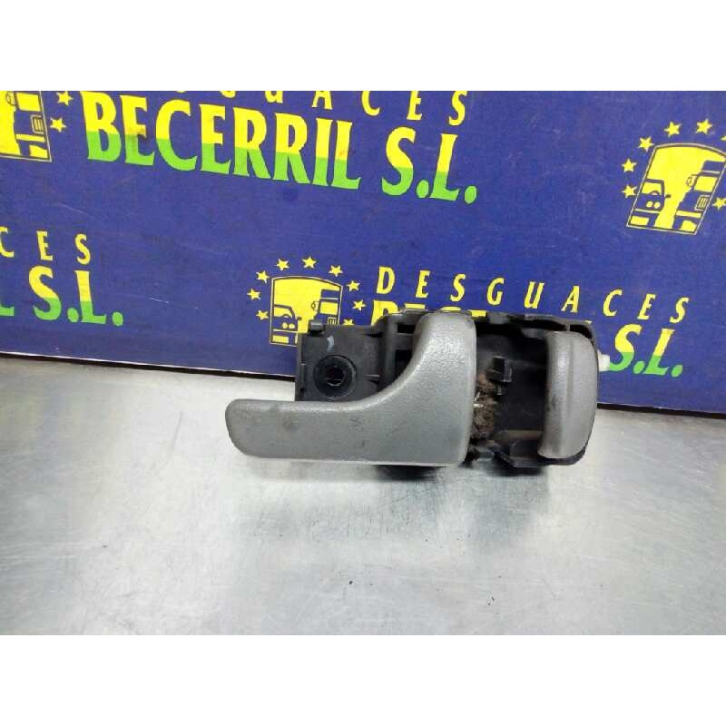 Recambio de maneta interior delantera derecha para nissan terrano/terrano.ii (r20) slx (3-ptas.) referencia OEM IAM 806700F000 Recambio de maneta interior delantera derecha para nissan terrano/terrano.ii (r20) slx (3-ptas.) referencia OEM IAM 806700F000