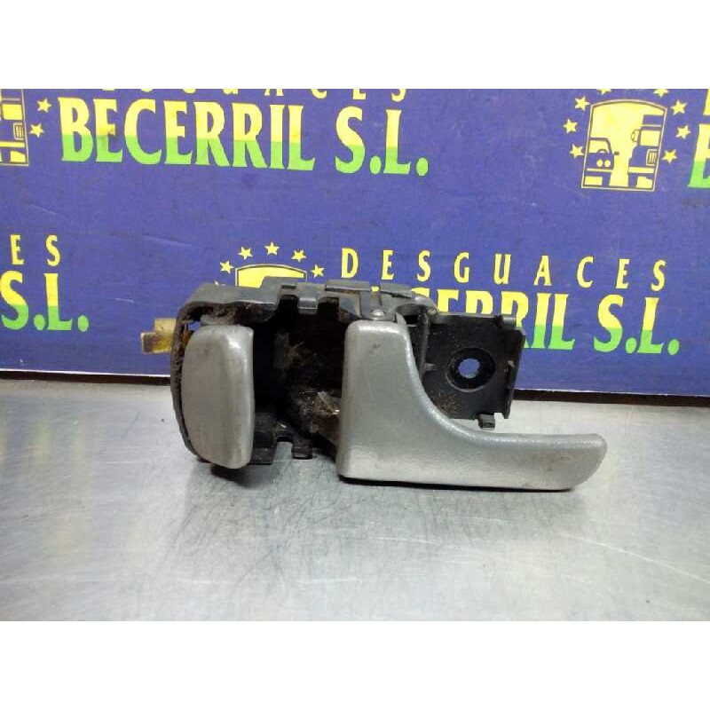 Recambio de maneta interior delantera izquierda para nissan terrano/terrano.ii (r20) slx (3-ptas.) referencia OEM IAM 806710F000 Recambio de maneta interior delantera izquierda para nissan terrano/terrano.ii (r20) slx (3-ptas.) referencia OEM IAM 806710F000
