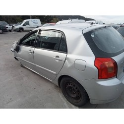 toyota corolla (e12) del año 2004