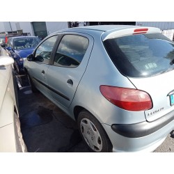 peugeot 206 berlina del año 2002