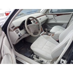 mercedes clase e (w210) berlina del año 2000