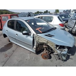 peugeot 206 berlina del año 2002