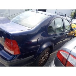 volkswagen bora berlina (1j2) del año 2003