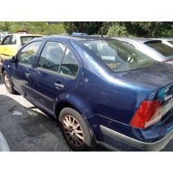 volkswagen bora berlina (1j2) del año 2003