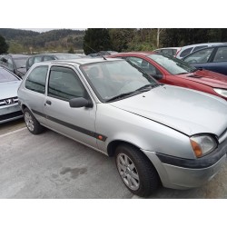 ford fiesta berlina (dx) del año 2000