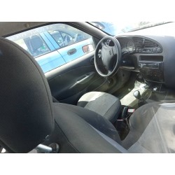 ford fiesta berlina (dx) del año 2000