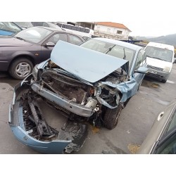 volvo s40 berlina del año 2005