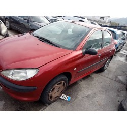 peugeot 206 berlina del año 2001