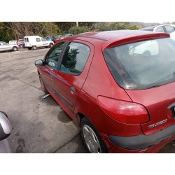 peugeot 206 berlina del año 2001