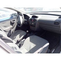 opel corsa c del año 2002