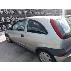 opel corsa c del año 2002