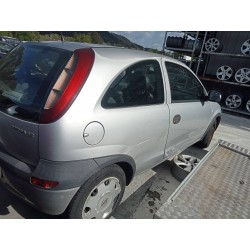 opel corsa c del año 2002