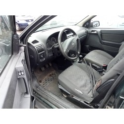 opel astra g berlina del año 2001