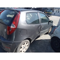 fiat punto berlina (188) del año 2004