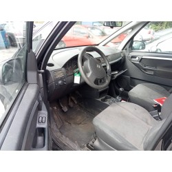 opel meriva del año 2004