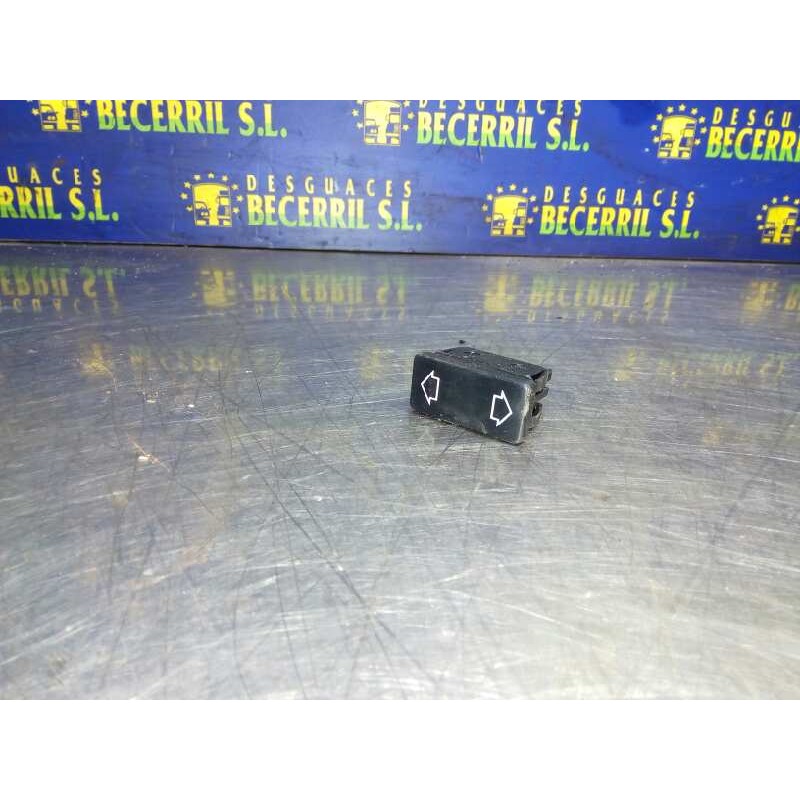 Recambio de mando elevalunas delantero izquierdo para citroen saxo 1.5 d image referencia OEM IAM Recambio de mando elevalunas delantero izquierdo para citroen saxo 1.5 d image referencia OEM IAM