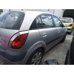 kia rio del año 2006