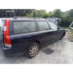 volvo v70 familiar del año 2004