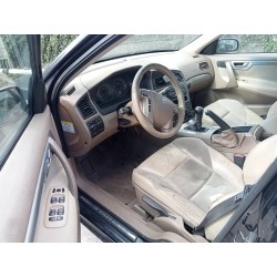 volvo v70 familiar del año 2004