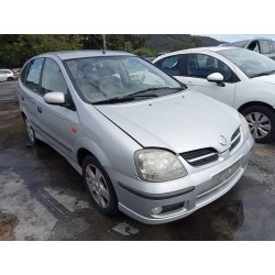 nissan almera tino (v10m) del año 2004