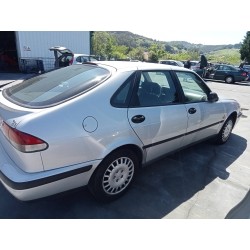 saab 9-3 berlina del año 1999