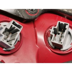 Recambio de piloto trasero izquierdo para mazda 3 berlina (bk) 1.6 vvt active referencia OEM IAM   