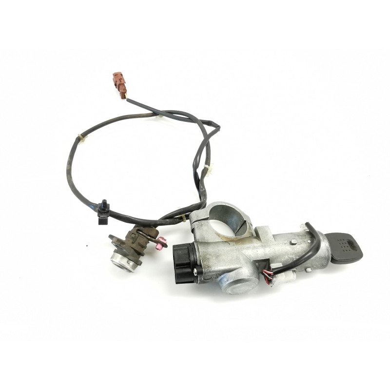 Recambio de antirrobo para nissan almera tino (v10m) ambience referencia OEM IAM Recambio de antirrobo para nissan almera tino (v10m) ambience referencia OEM IAM