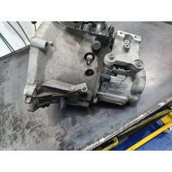 Recambio de caja cambios para peugeot 208 active referencia OEM IAM 20DP77  