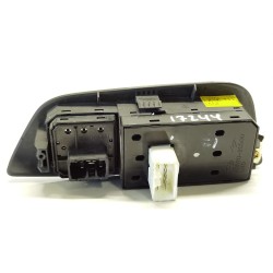 Recambio de mando elevalunas delantero izquierdo para hyundai coupe (gk) 1.6 fx referencia OEM IAM 935702C500  