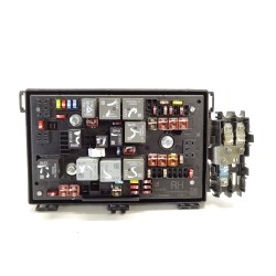 Recambio de caja reles / fusibles para opel astra j lim. enjoy referencia OEM IAM 13318782  