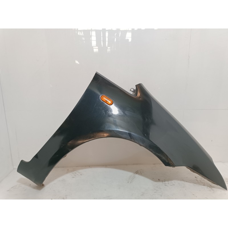 Recambio de aleta delantera derecha para ford focus c-max (cap) ambiente (d) referencia OEM IAM   