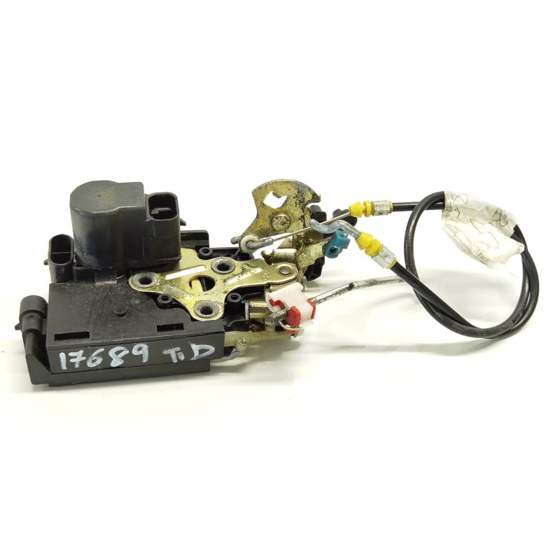 Recambio de cerradura puerta trasera derecha para ssangyong rexton rx 270 full referencia OEM IAM Recambio de cerradura puerta trasera derecha para ssangyong rexton rx 270 full referencia OEM IAM