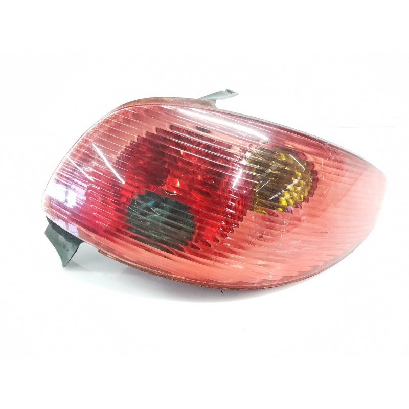 Recambio de piloto trasero derecho para peugeot 206 berlina x-line referencia OEM IAM Recambio de piloto trasero derecho para peugeot 206 berlina x-line referencia OEM IAM