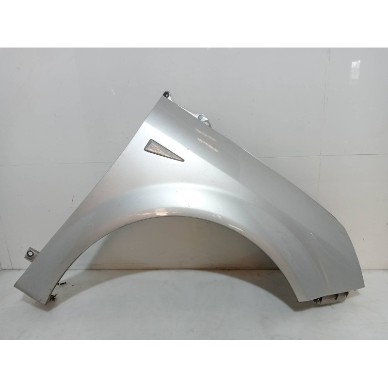 Recambio de aleta delantera derecha para renault scenic ii authentique referencia OEM IAM   