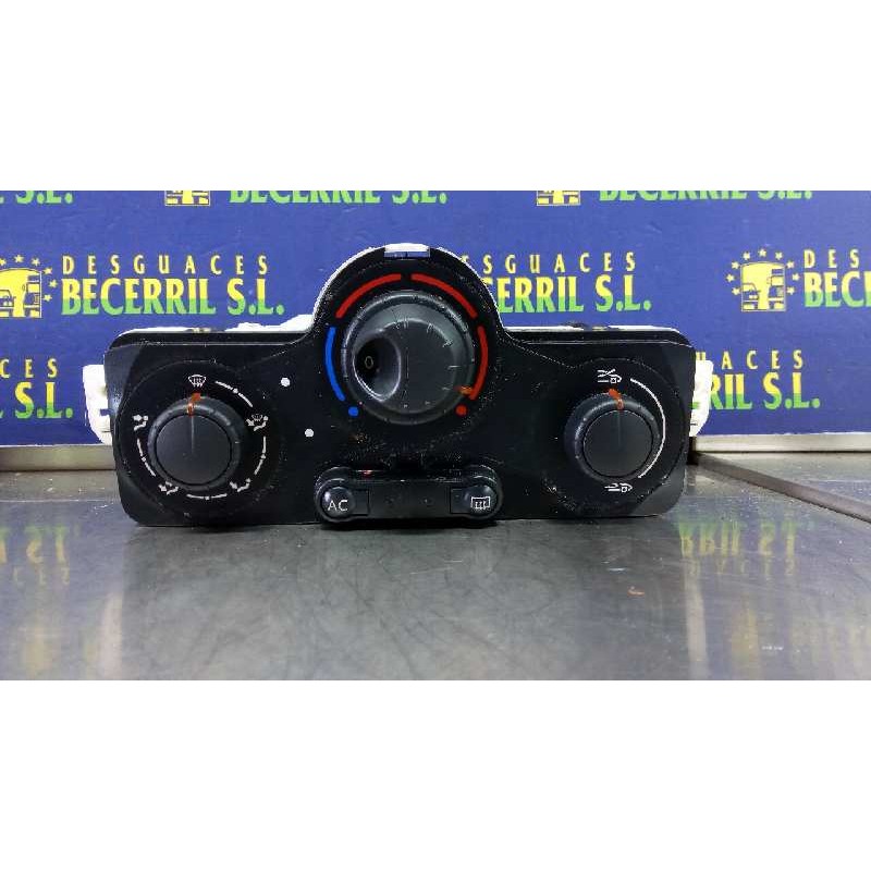 Recambio de mando calefaccion / aire acondicionado para renault clio iii dynamique referencia OEM IAM 030967W Recambio de mando calefaccion / aire acondicionado para renault clio iii dynamique referencia OEM IAM 030967W