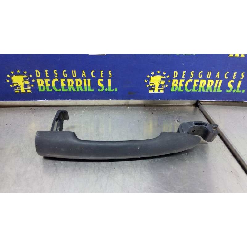 Recambio de maneta exterior trasera derecha para renault clio iii dynamique referencia OEM IAM Recambio de maneta exterior trasera derecha para renault clio iii dynamique referencia OEM IAM