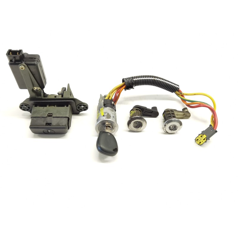 Recambio de antirrobo para renault megane i berlina hatchback (ba0) 1.6e alize referencia OEM IAM Recambio de antirrobo para renault megane i berlina hatchback (ba0) 1.6e alize referencia OEM IAM