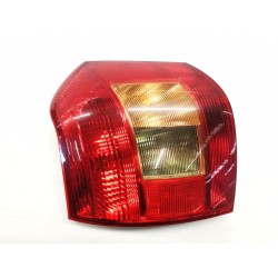 Recambio de piloto trasero izquierdo para toyota corolla (e12) 1.4 d-4d luna compact referencia OEM IAM   