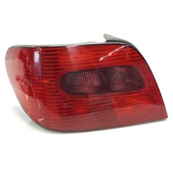 Recambio de piloto trasero izquierdo para citroen xsara berlina 1.9 d sx referencia OEM IAM   