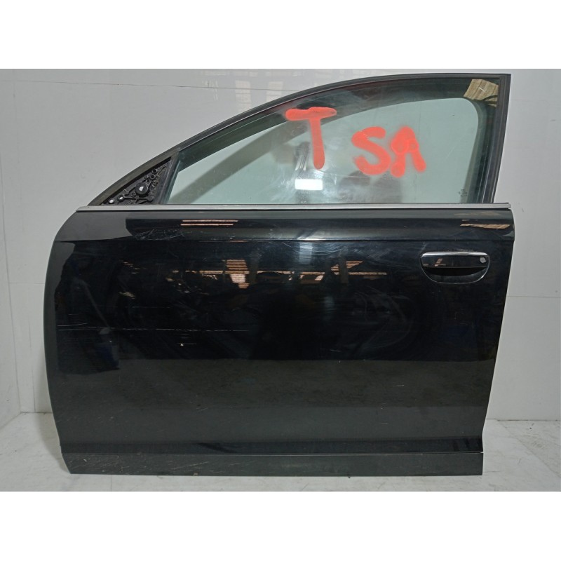 Recambio de puerta delantera izquierda para audi a6 berlina (4f2) 2.7 tdi referencia OEM IAM Recambio de puerta delantera izquierda para audi a6 berlina (4f2) 2.7 tdi referencia OEM IAM