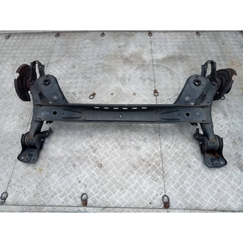 Recambio de puente trasero para volkswagen golf vii lim. (bq1) advance referencia OEM IAM   