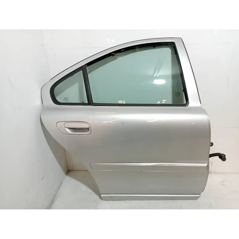 Recambio de puerta trasera derecha para volvo s60 berlina 2.4 d kinetic (93kw) referencia OEM IAM Recambio de puerta trasera derecha para volvo s60 berlina 2.4 d kinetic (93kw) referencia OEM IAM