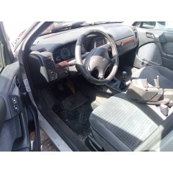 citroen xantia berlina del año 2000